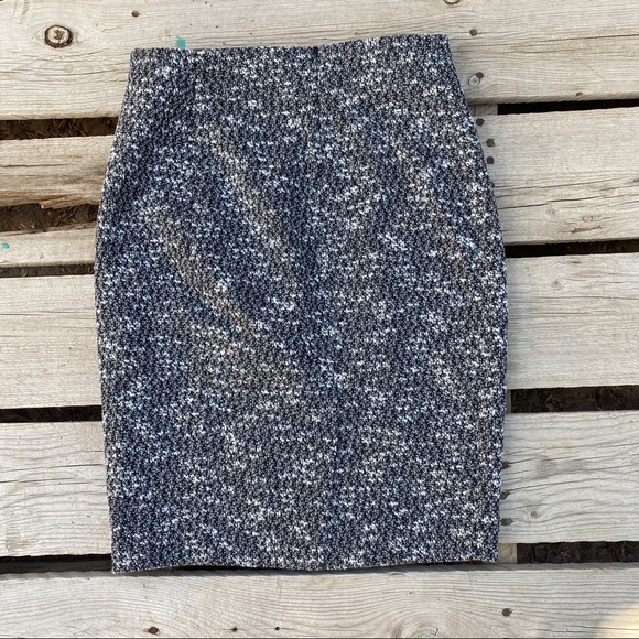 Ann Taylor woman mid skirt petite 2P - Picture 3 of 5